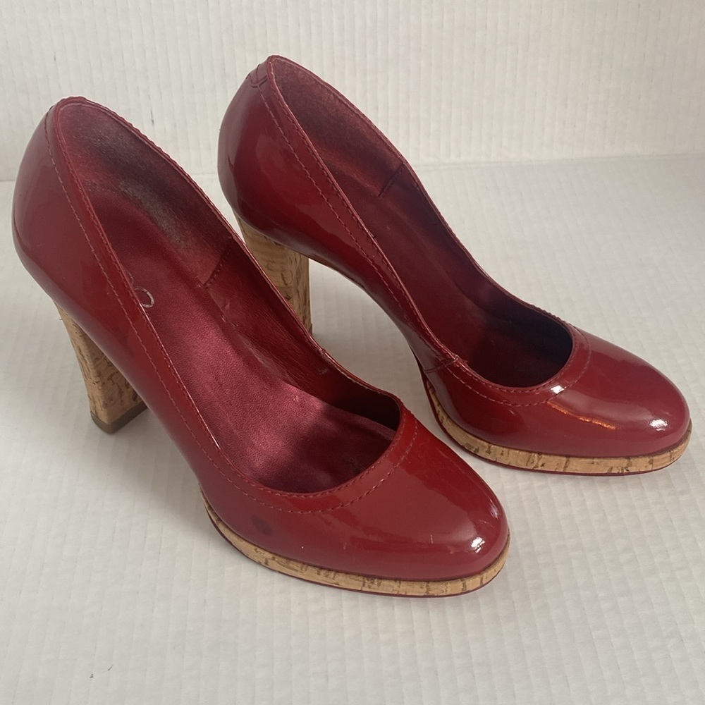 ALDO high heeled Red Shoes. Size 7 - Picture 11 of 11